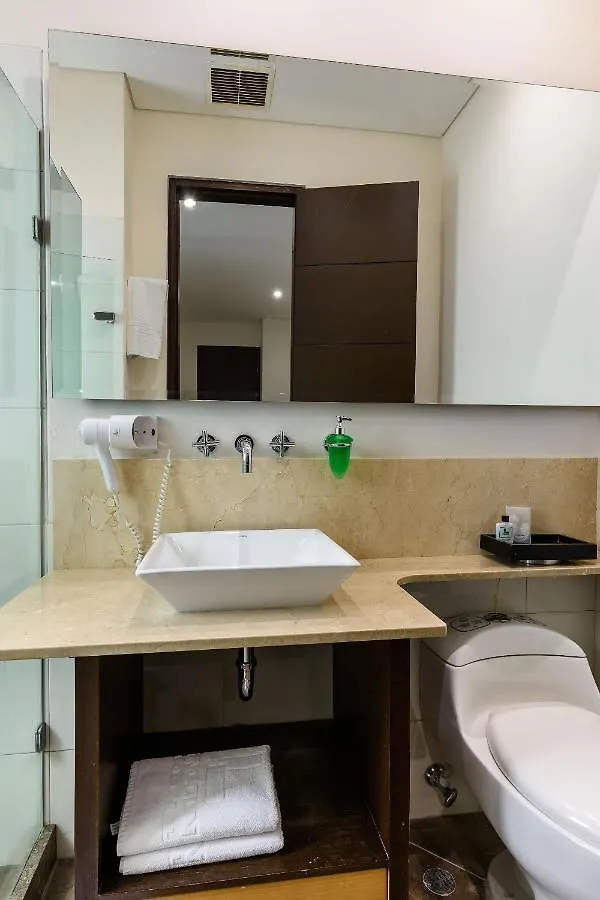 Hotel Lincoln Medellín 4*,  Colombia