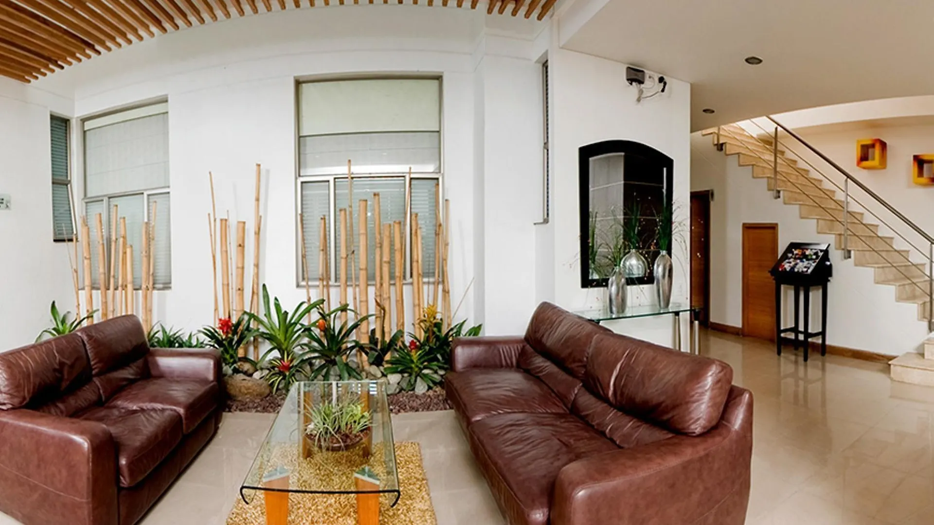 ****  Hotel Lincoln Medellín Colombia