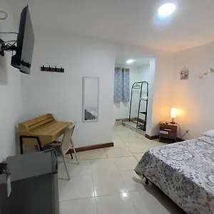  Habitación en casa particular Confortable Y A 1 Cuadra De La Playa Colombia