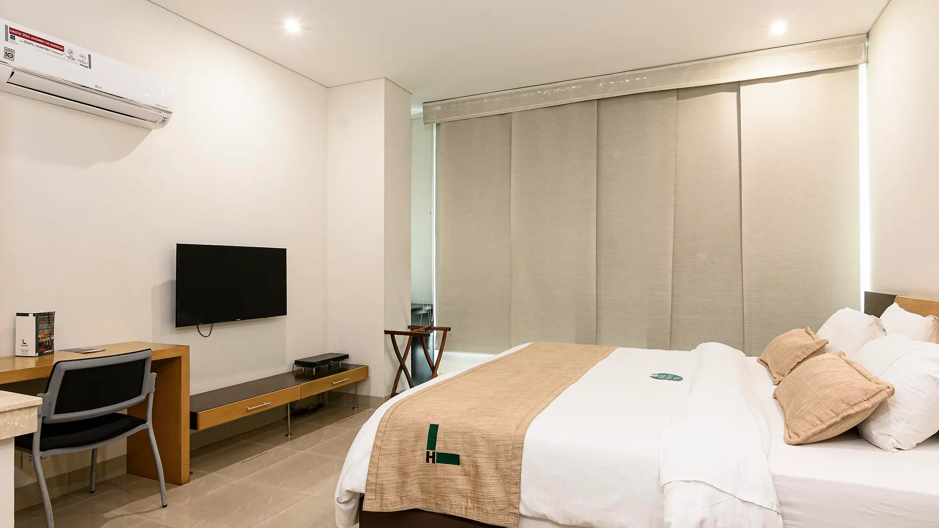 Hotel Lincoln 메딜린 4*,  콜롬비아