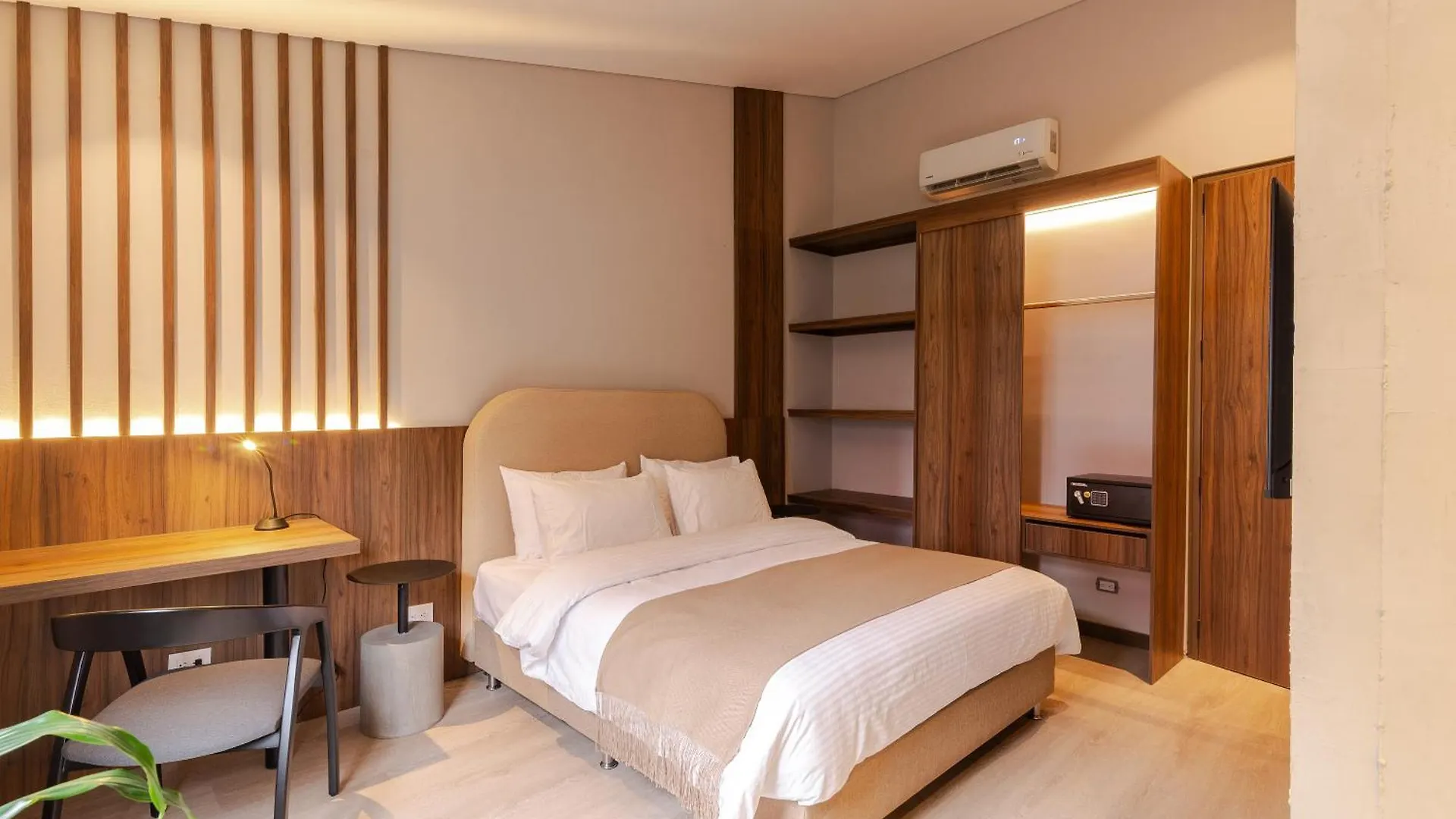 Hotel Lincoln 메딜린