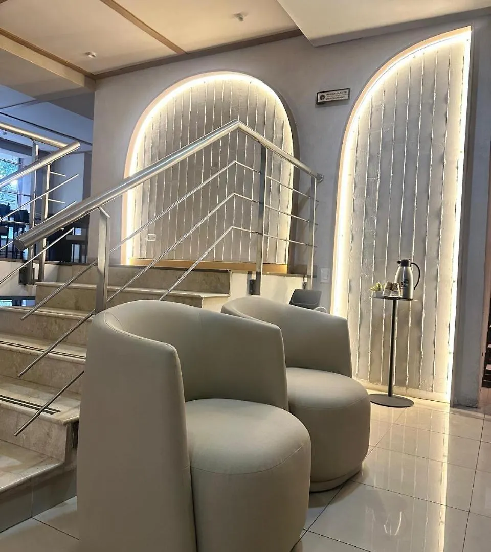 Hotel Lincoln 메딜린 4*,