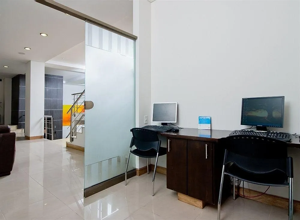 Hotel Lincoln 메딜린
