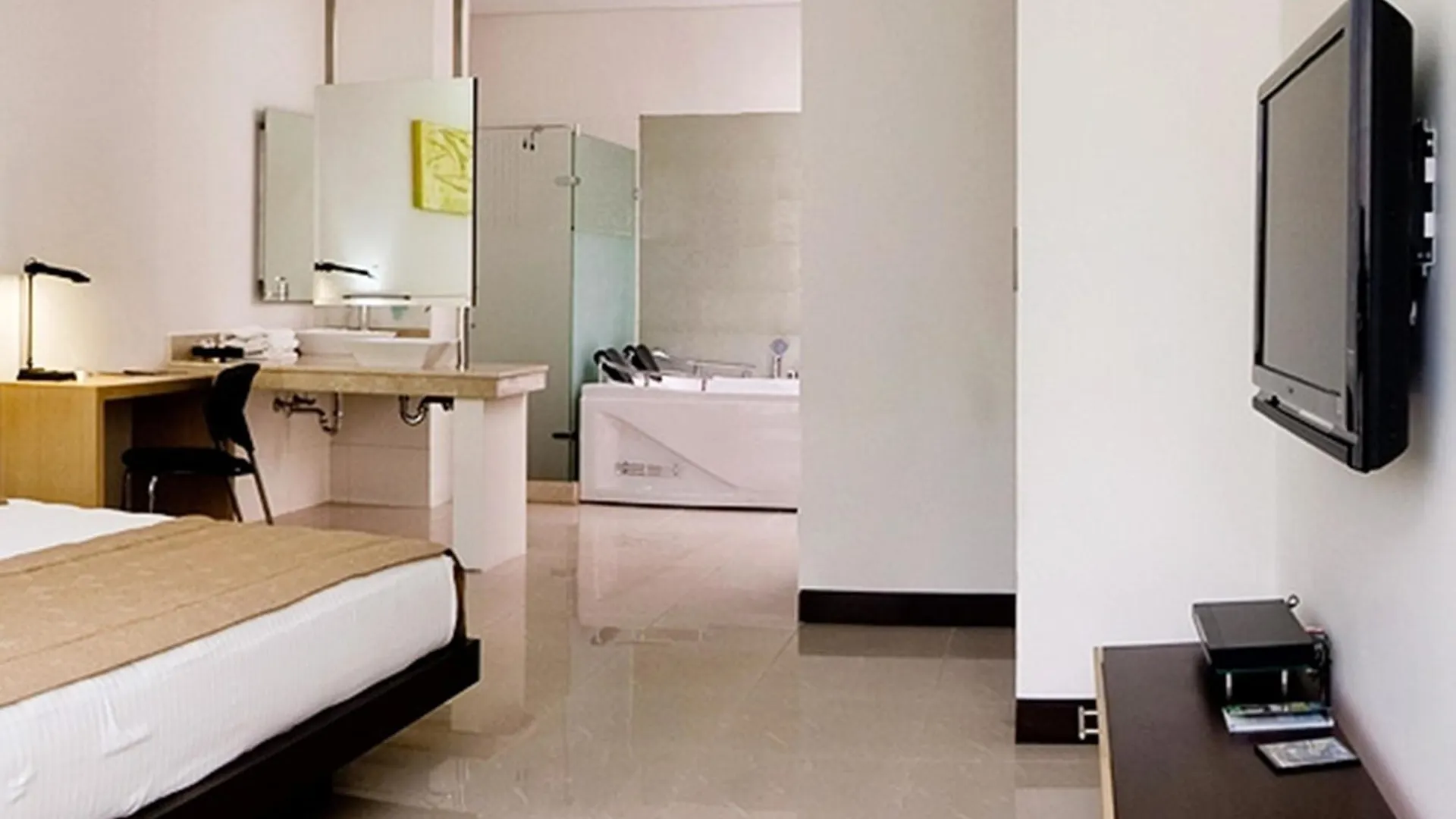 Hotel Lincoln 메딜린 4*,  콜롬비아