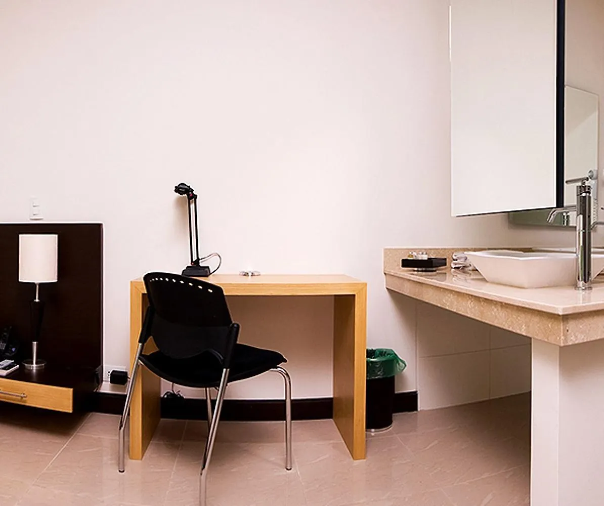 Hotel Lincoln 메딜린